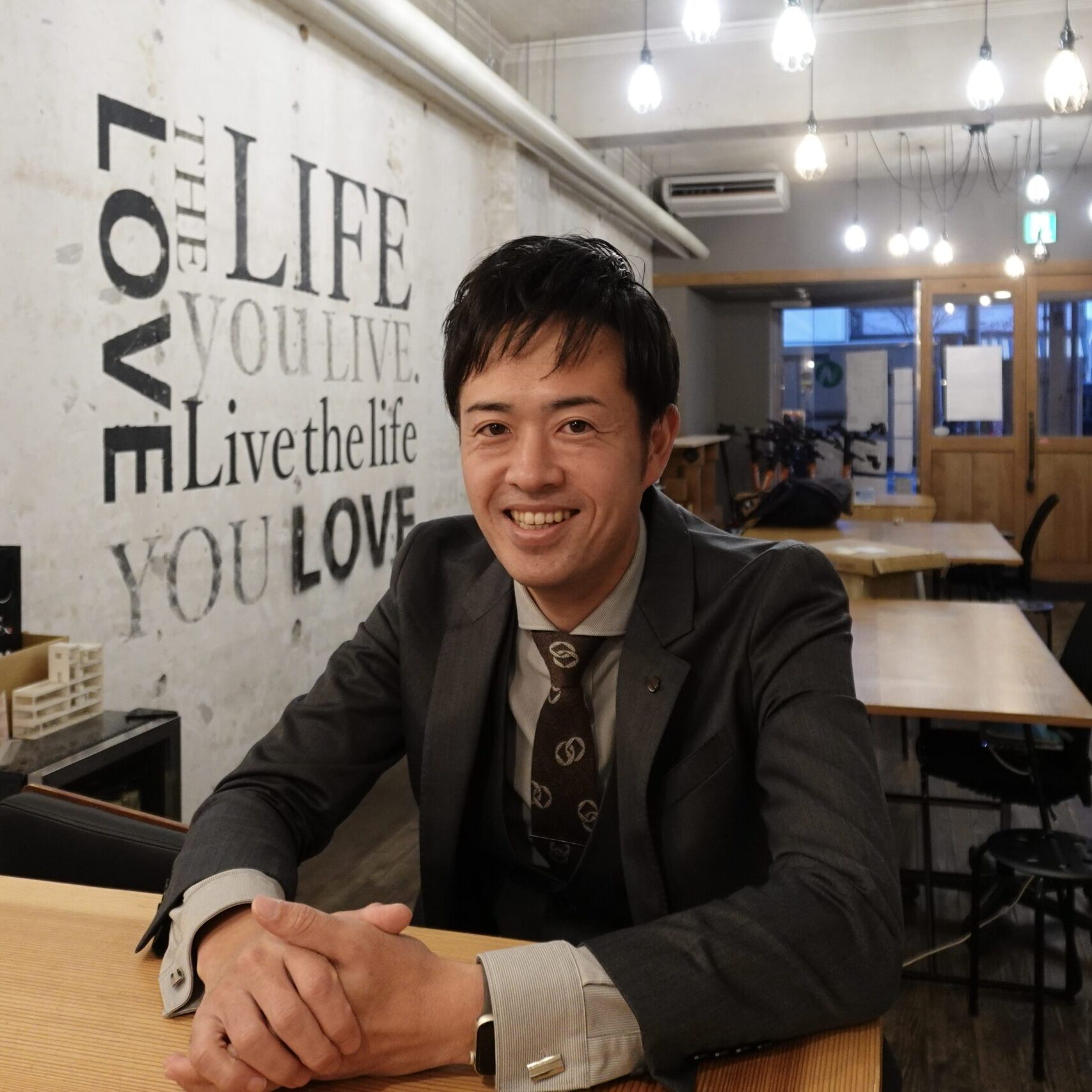 銀行×まちづくりの複業会社員 | OFF TOKYO