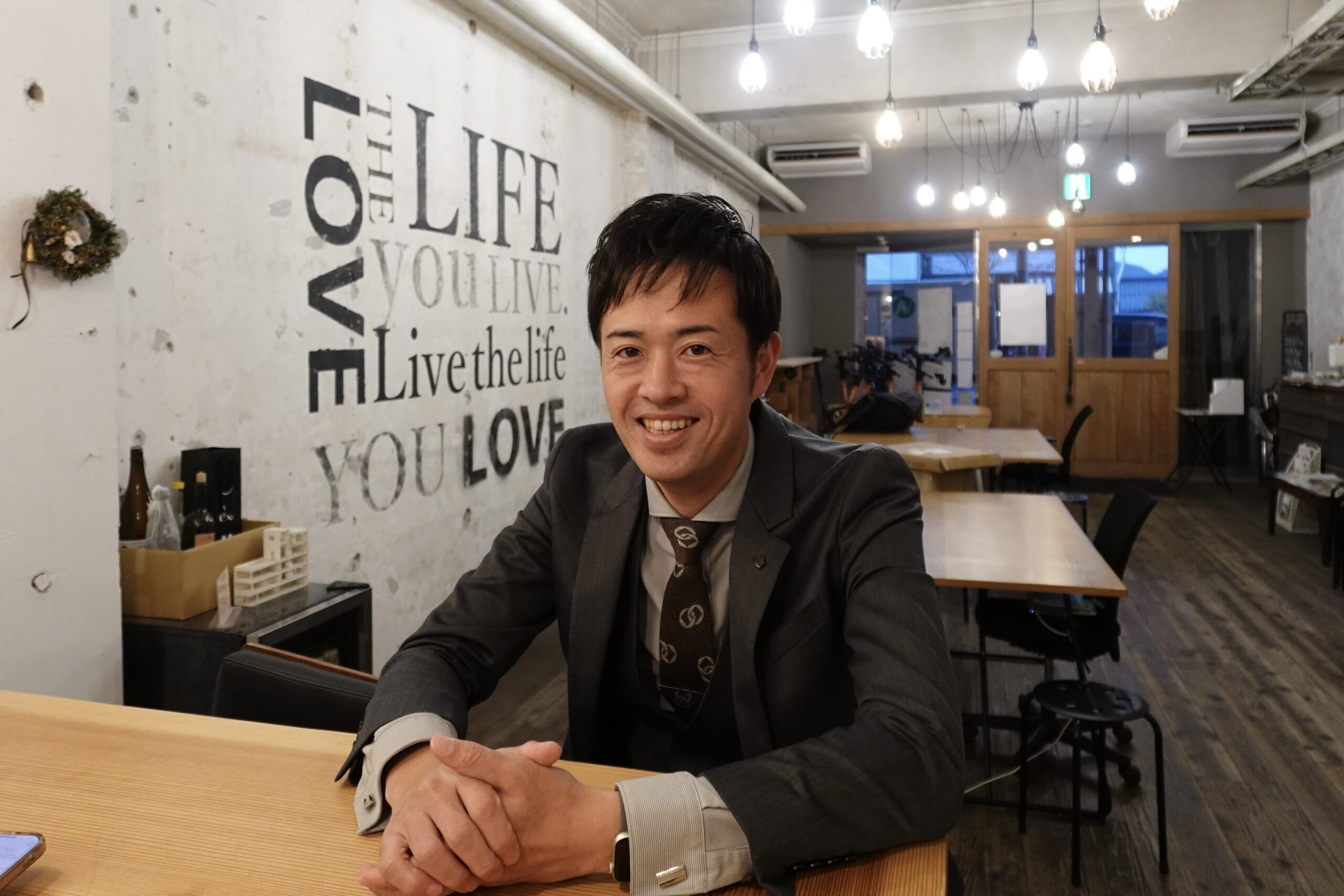 銀行×まちづくりの複業会社員 | OFF TOKYO